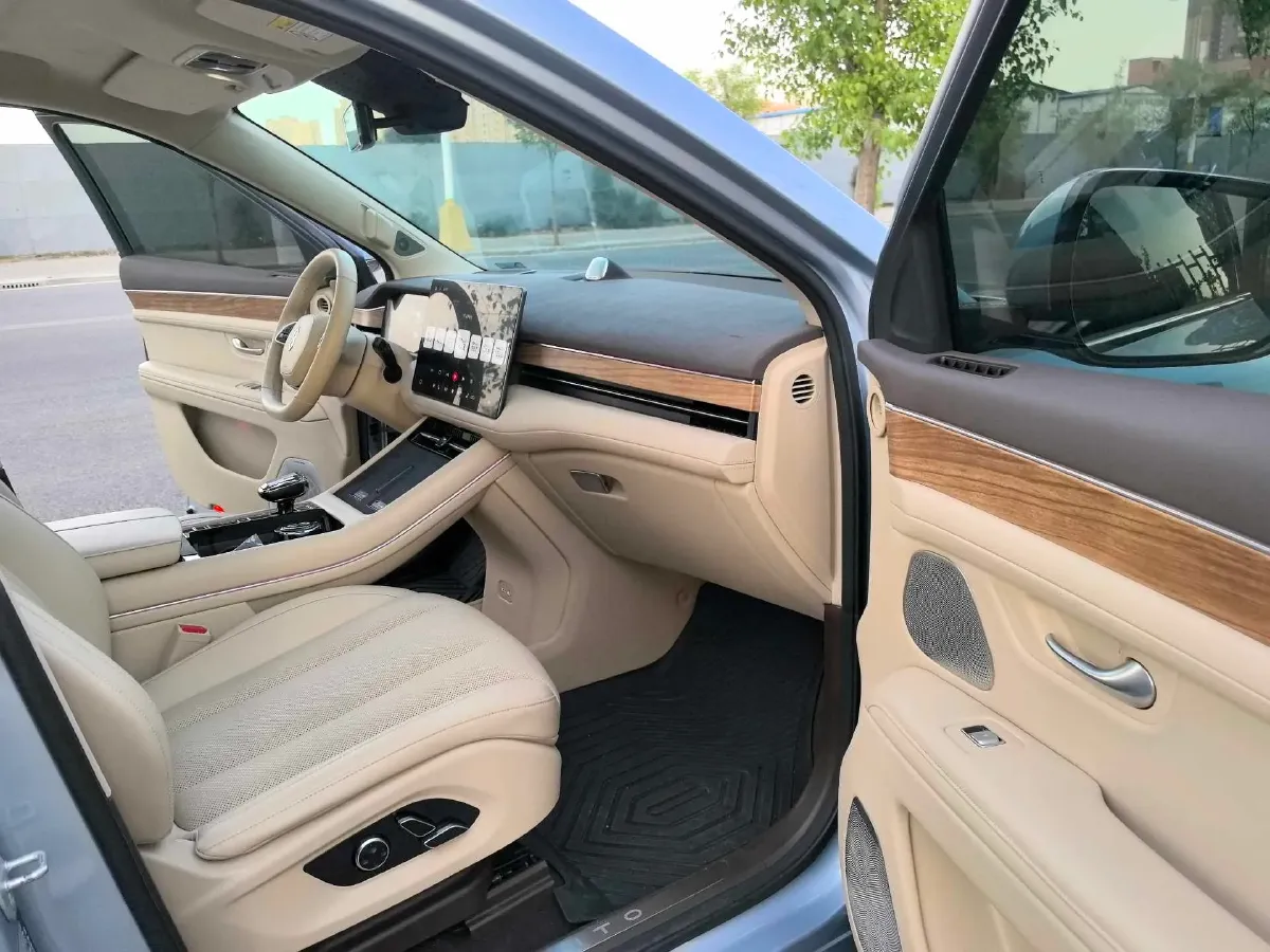 2023 HIMA AITO M5 1.5T 152HP L4 REEV 40KWH,autocango,china used car exporter,china ev exporter,chinese used car exporter,chinese used ev exporter