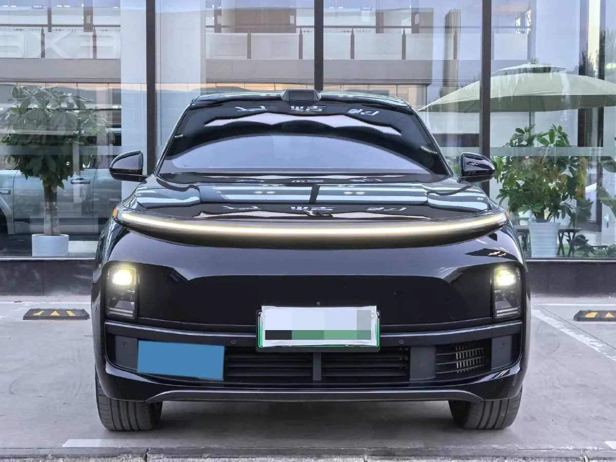 2022 Li L9 Range Extended 154HP REEV 42.6KWH,autocango,china used car exporter,china ev exporter,chinese used car exporter,chinese used ev exporter