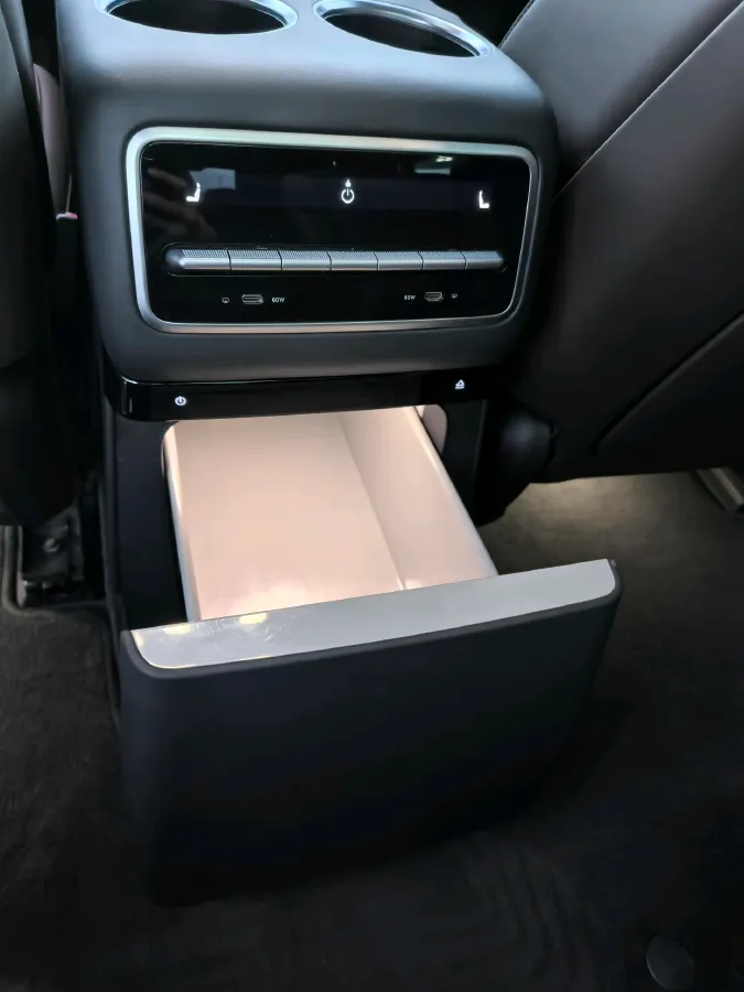 2022 Li L9 Range Extended 154HP REEV 42.6KWH,autocango,china used car exporter,china ev exporter,chinese used car exporter,chinese used ev exporter