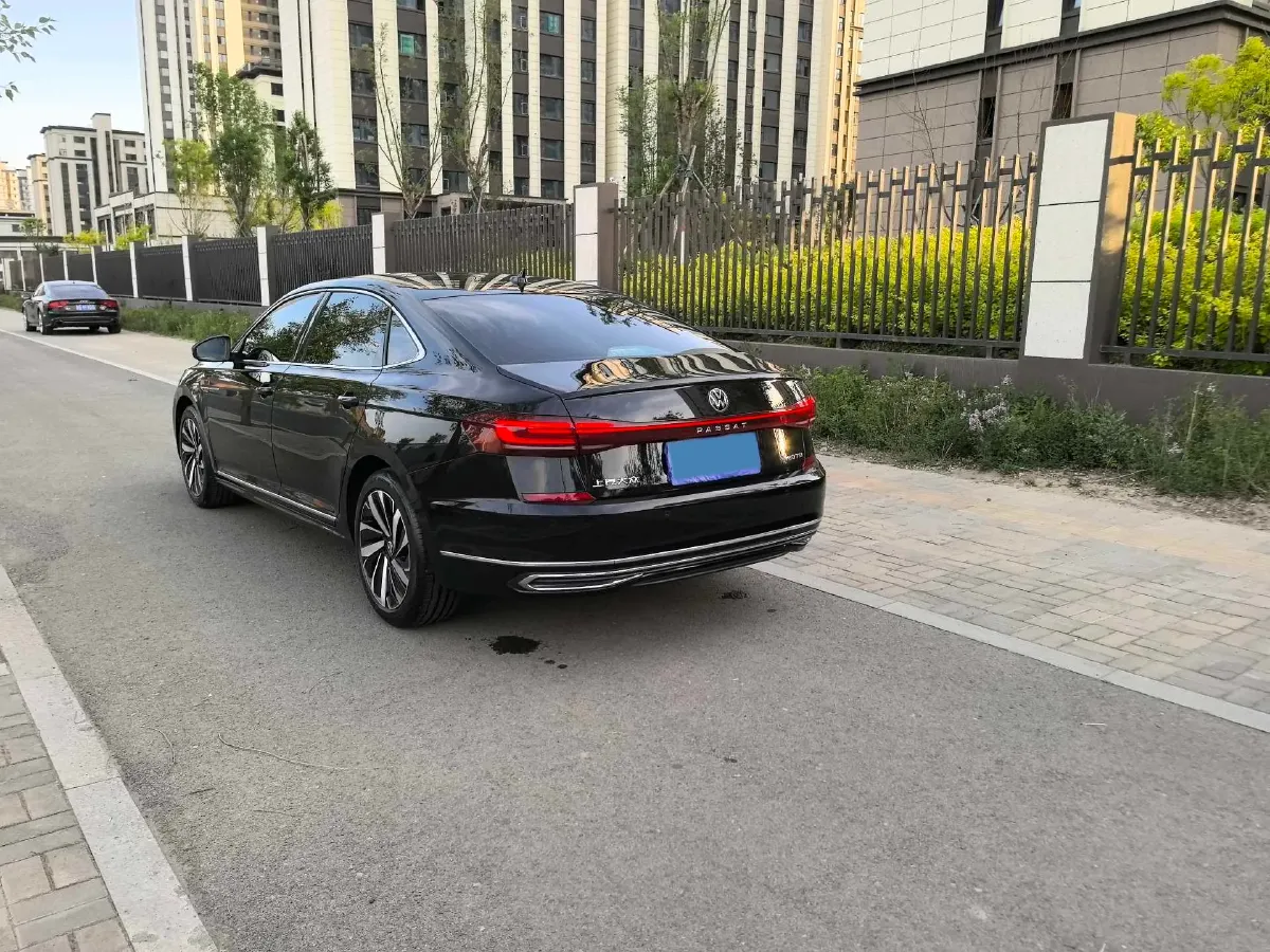2024 Volkswagen Passat 2.0T 220HP L4 7DCT,autocango,china used car exporter,china ev exporter,chinese used car exporter,chinese used ev exporter