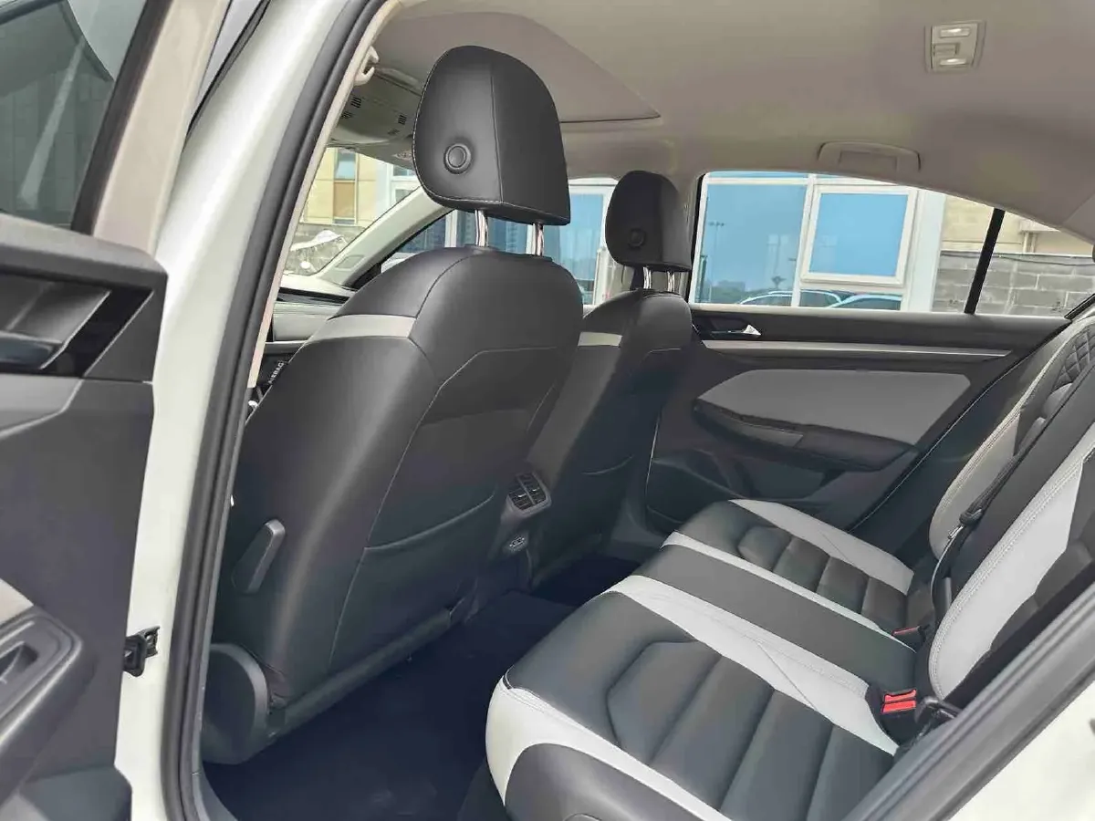 2023 Volkswagen Bora 1.4T 150HP L4 7DCT,autocango,china used car exporter,china ev exporter,chinese used car exporter,chinese used ev exporter