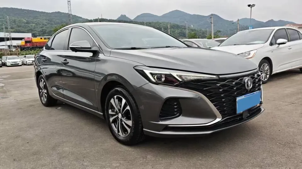 2021 ChangAn Eado 1.4T 160HP L4 7DCT,autocango,china used car exporter,china ev exporter,chinese used car exporter,chinese used ev exporter