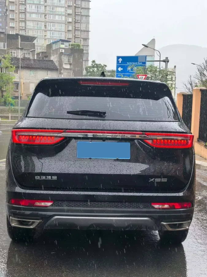 2025 Jetour X95 1.6T 197HP L4 7DCT,autocango,china used car exporter,china ev exporter,chinese used car exporter,chinese used ev exporter