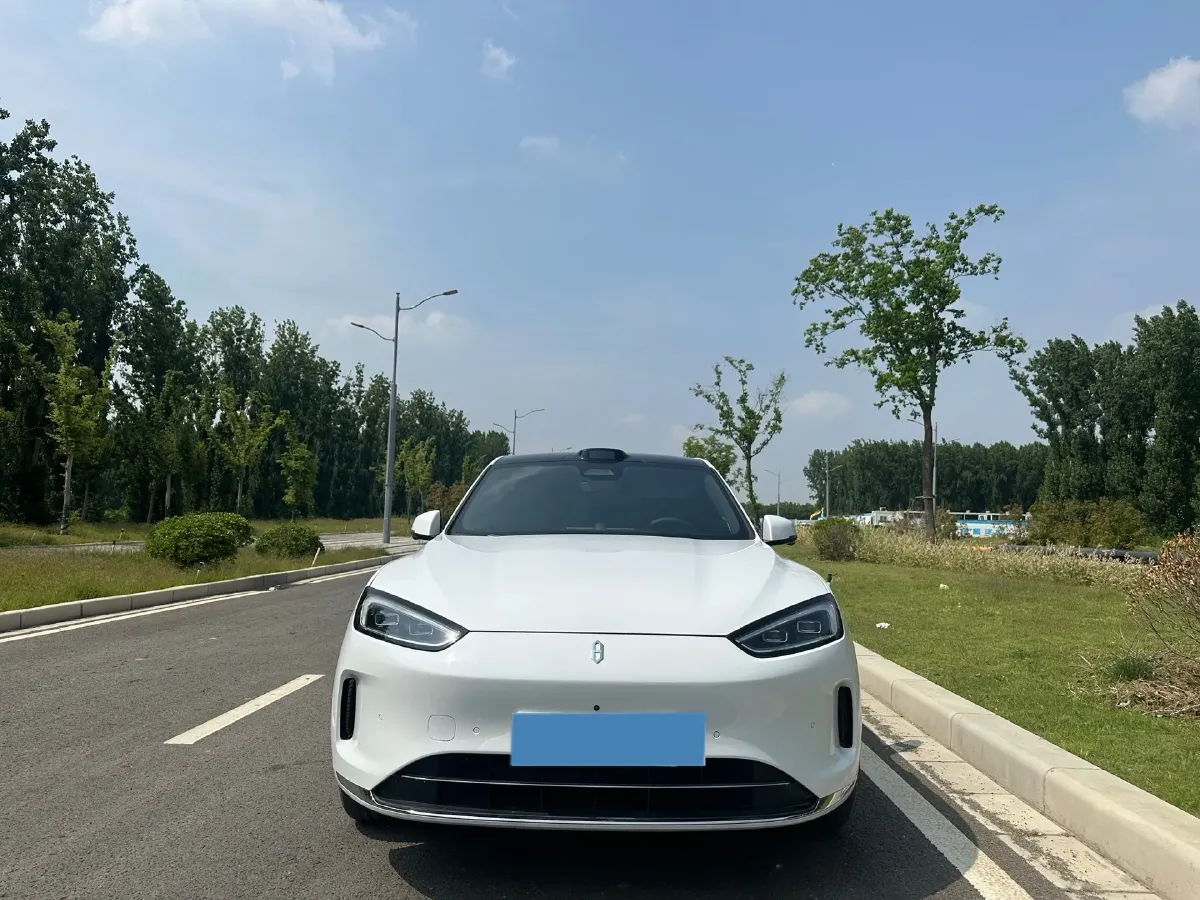 2025 AITO AITO M5 1.5T 152HP L4 REEV 42KWH,autocango,china used car exporter,china ev exporter,chinese used car exporter,chinese used ev exporter