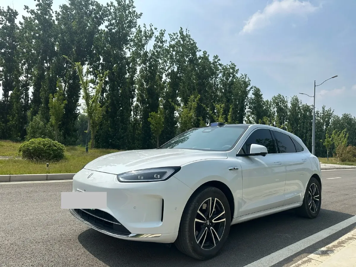 2025 AITO AITO M5 1.5T 152HP L4 REEV 42KWH,autocango,china used car exporter,china ev exporter,chinese used car exporter,chinese used ev exporter