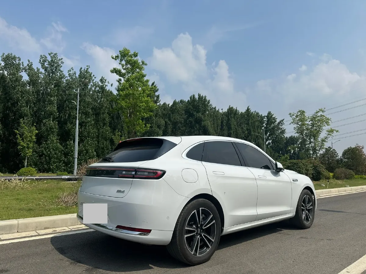 2025 AITO AITO M5 1.5T 152HP L4 REEV 42KWH,autocango,china used car exporter,china ev exporter,chinese used car exporter,chinese used ev exporter