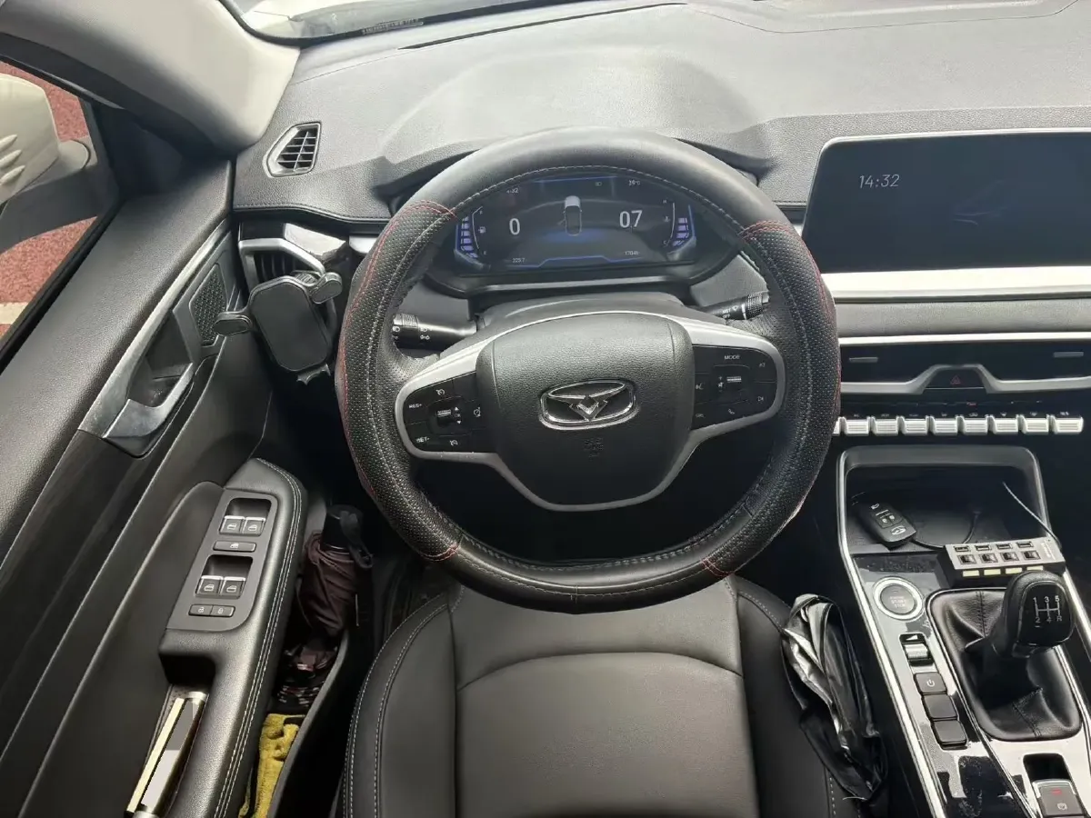 2020 KaiYi XuanJie 1.5L 116HP L4 5MT,autocango,china used car exporter,china ev exporter,chinese used car exporter,chinese used ev exporter