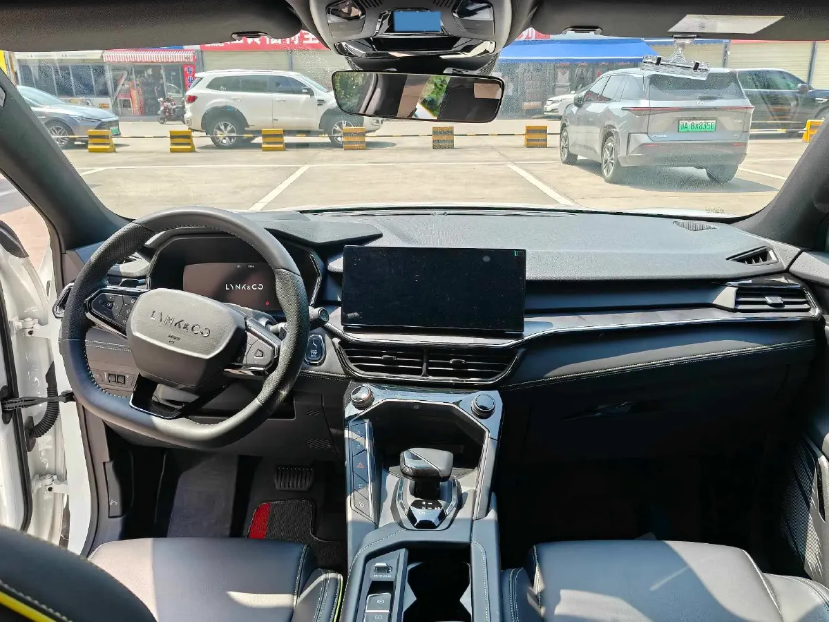 2023 LYNK&CO 06 1.5T 181HP L4 7DCT,autocango,china used car exporter,china ev exporter,chinese used car exporter,chinese used ev exporter