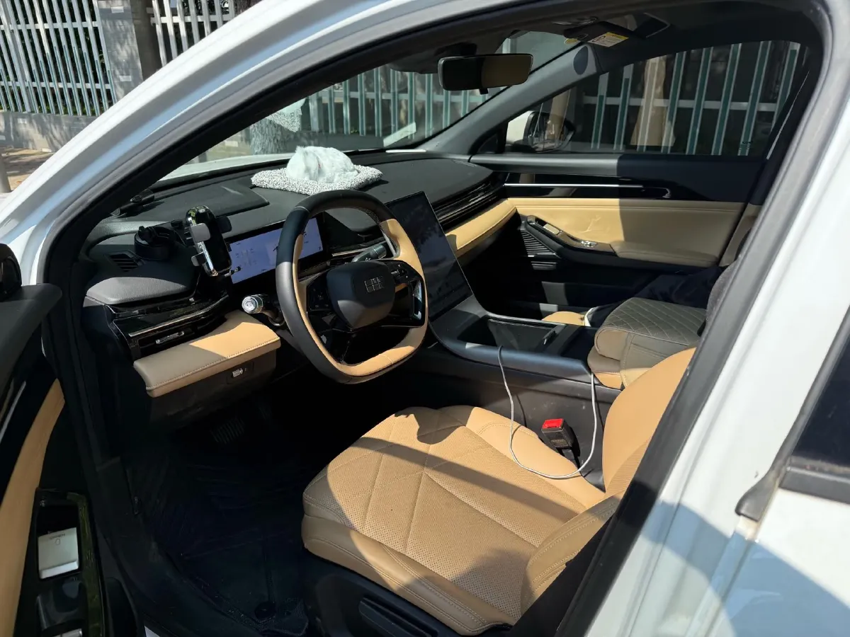 2023 Geely Galaxy L6 1.5T 163HP L4 3DHT PHEV,autocango,china used car exporter,china ev exporter,chinese used car exporter,chinese used ev exporter