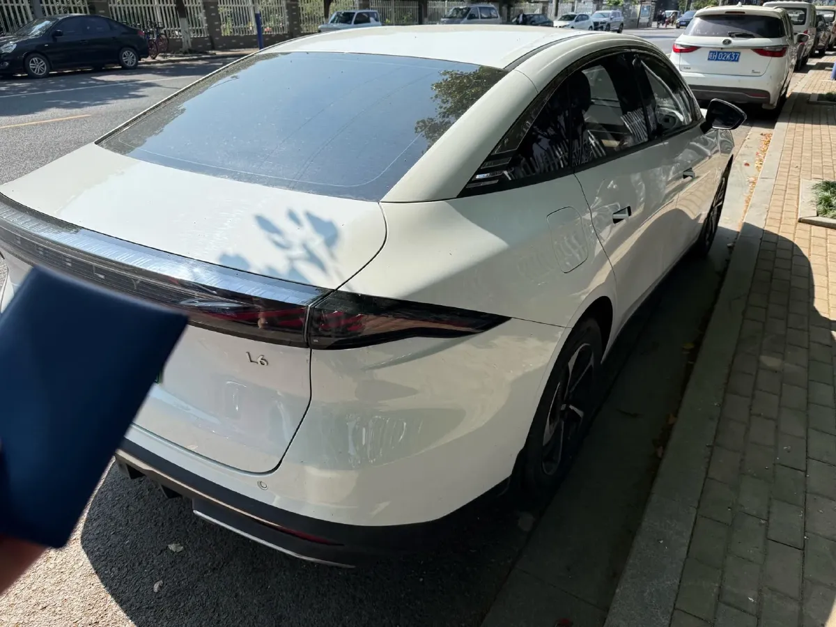 2023 Geely Galaxy L6 1.5T 163HP L4 3DHT PHEV,autocango,china used car exporter,china ev exporter,chinese used car exporter,chinese used ev exporter