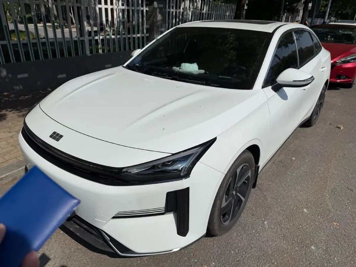 2023 Geely Galaxy L6 1.5T 163HP L4 3DHT PHEV,autocango,china used car exporter,china ev exporter,chinese used car exporter,chinese used ev exporter