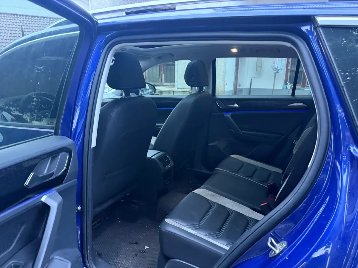 2019 Volkswagen Tayron 2.0T 186HP L4 7DCT,autocango,china used car exporter,china ev exporter,chinese used car exporter,chinese used ev exporter