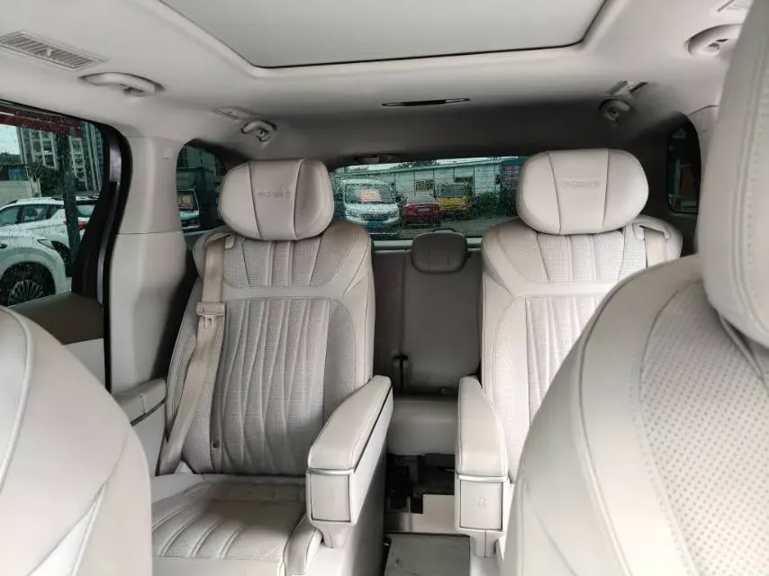 2023 Roewe iMAX8 2.0T 234HP L4 8AT,autocango,china used car exporter,china ev exporter,chinese used car exporter,chinese used ev exporter