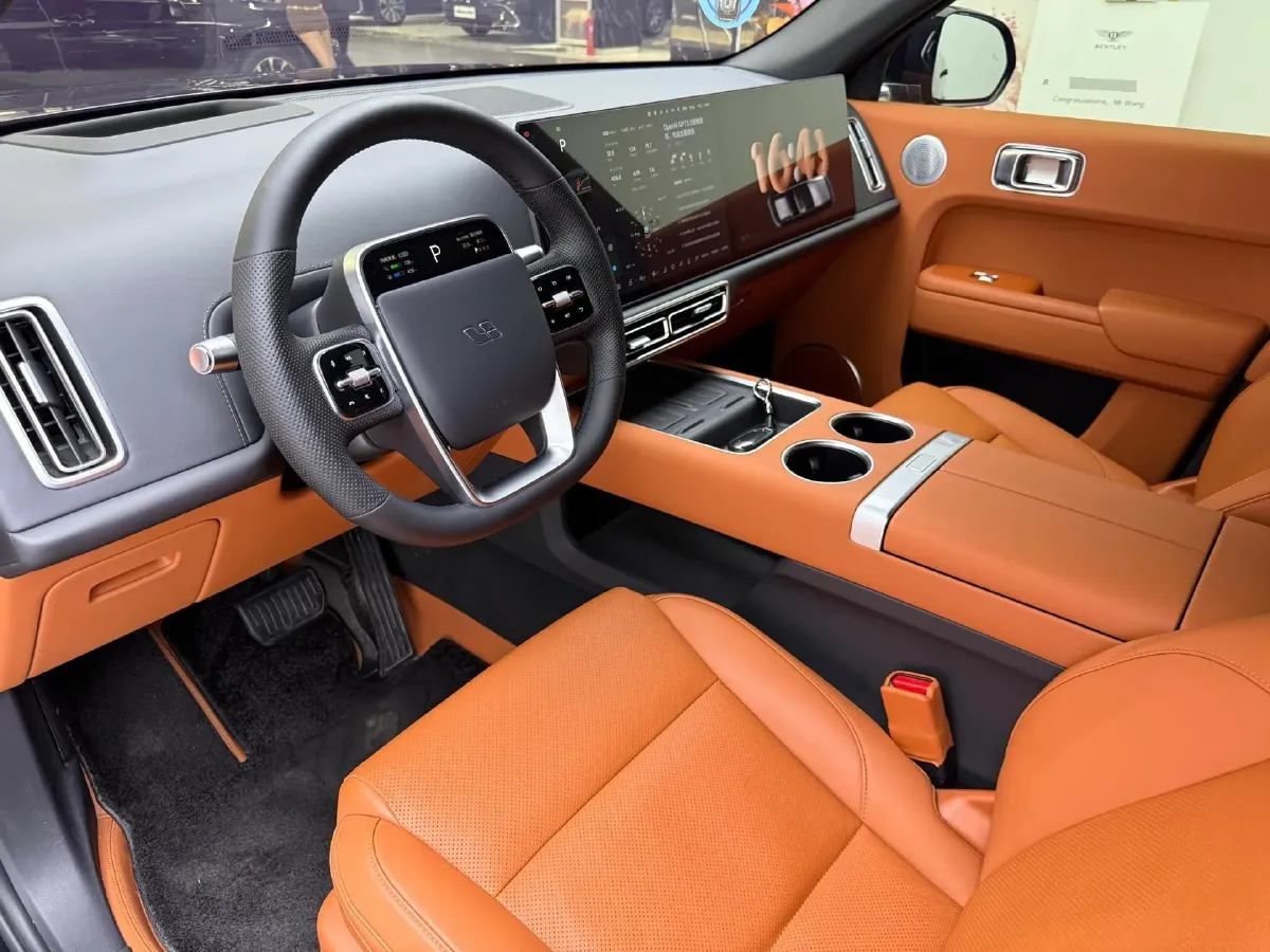 2024 Li L8 Range Extended 154HP REEV 42.8KWH,autocango,china used car exporter,china ev exporter,chinese used car exporter,chinese used ev exporter