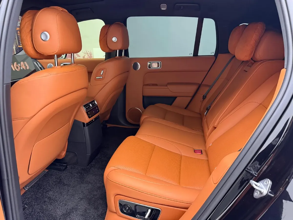 2024 Li L8 Range Extended 154HP REEV 42.8KWH,autocango,china used car exporter,china ev exporter,chinese used car exporter,chinese used ev exporter