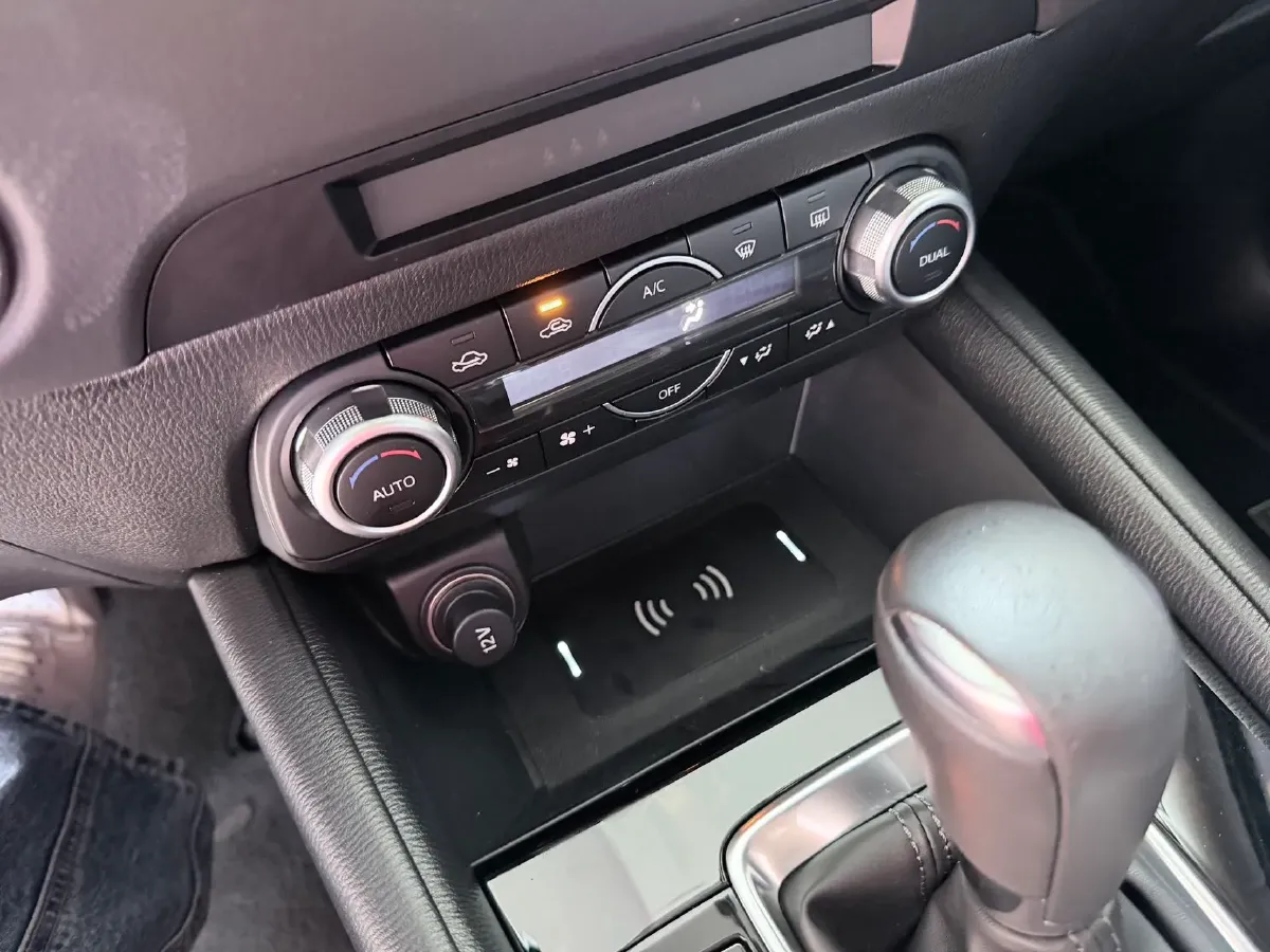 2022 Hyundai Tucson 2.0L 150HP L4 6AT Hybrid,autocango,china used car exporter,china ev exporter,chinese used car exporter,chinese used ev exporter