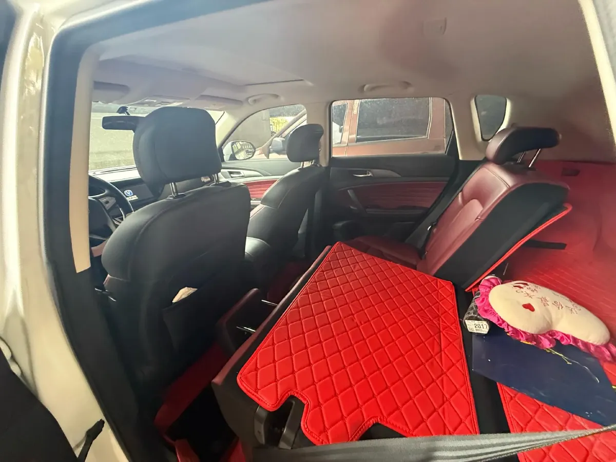 2019 ChangAn CS35 Plus 1.4T 158HP L4 7DCT,autocango,china used car exporter,china ev exporter,chinese used car exporter,chinese used ev exporter