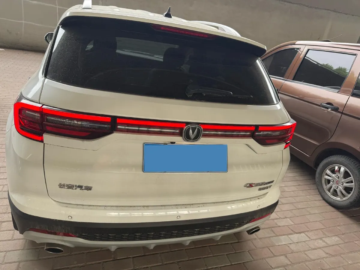 2019 ChangAn CS35 Plus 1.4T 158HP L4 7DCT,autocango,china used car exporter,china ev exporter,chinese used car exporter,chinese used ev exporter