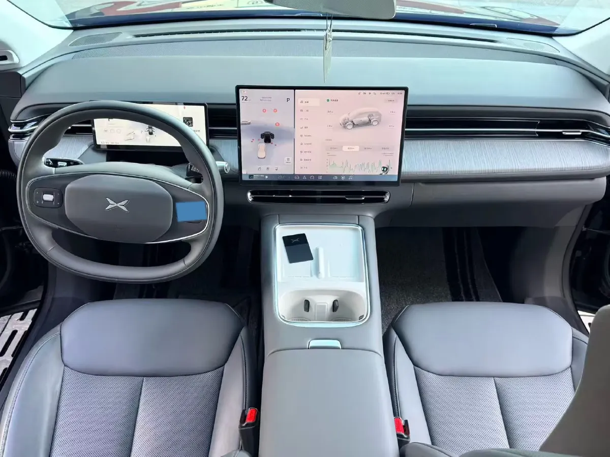 2025 Xpeng G6 BEV 68.5KWH,autocango,china used car exporter,china ev exporter,chinese used car exporter,chinese used ev exporter
