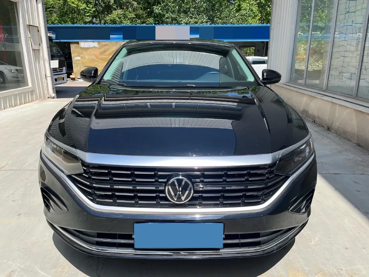 2023 Volkswagen Passat 2.0T 186HP L4 7DCT,autocango,china used car exporter,china ev exporter,chinese used car exporter,chinese used ev exporter