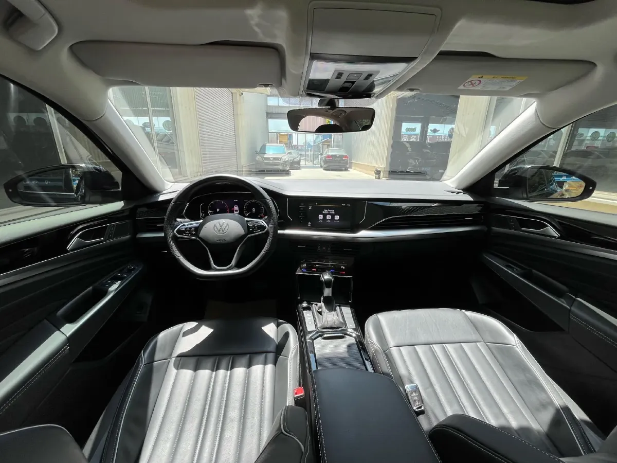 2023 Volkswagen Passat 2.0T 186HP L4 7DCT,autocango,china used car exporter,china ev exporter,chinese used car exporter,chinese used ev exporter