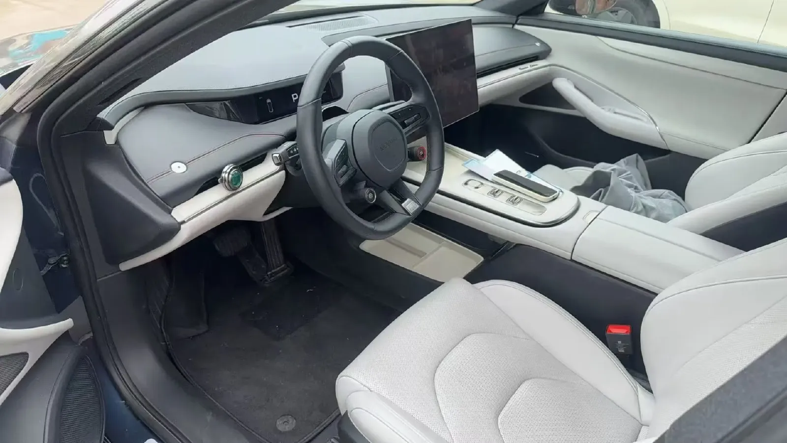 2024 MI SU7 BEV 73.6KWH,autocango,china used car exporter,china ev exporter,chinese used car exporter,chinese used ev exporter