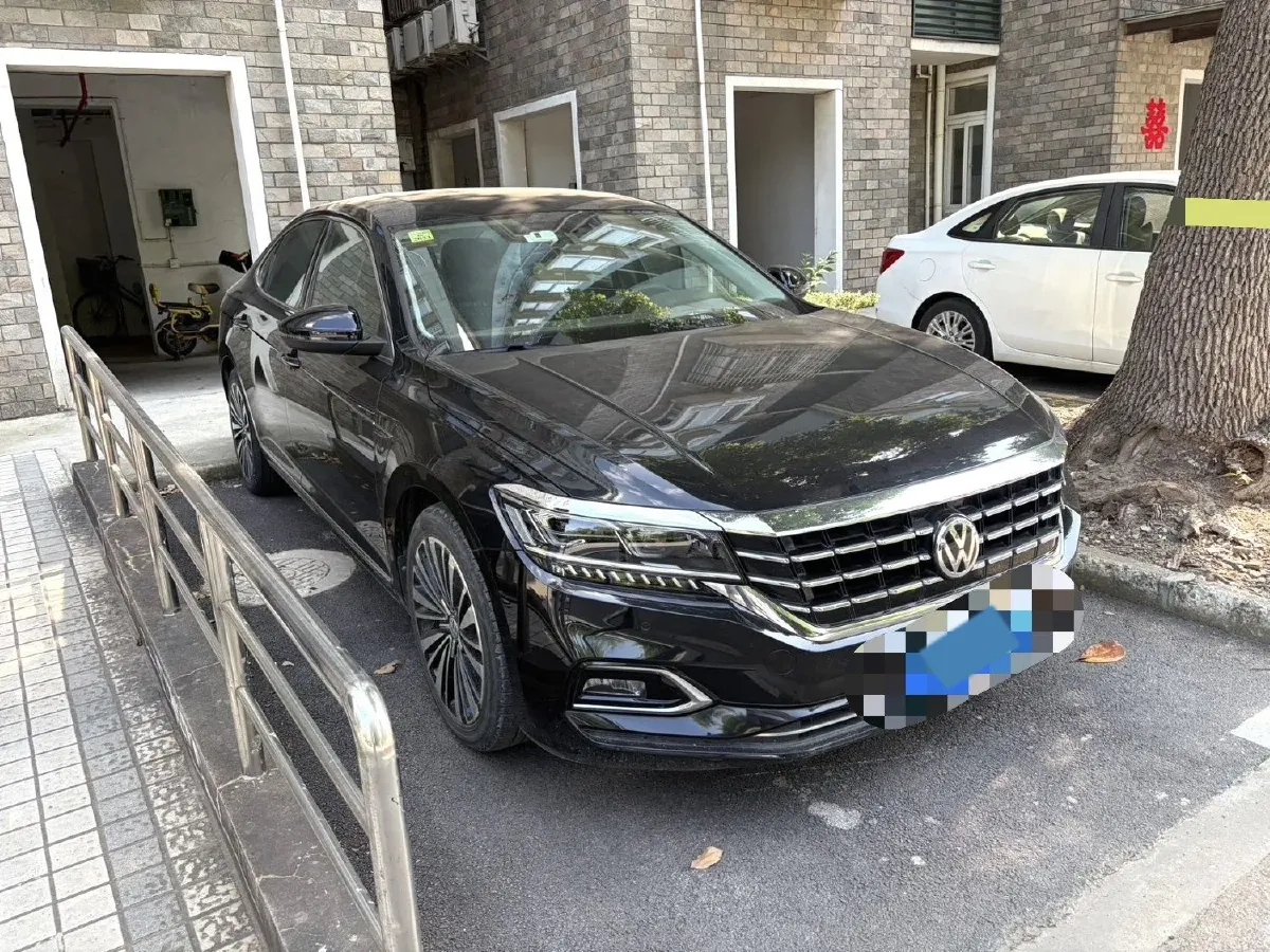 2019 Volvo V40 1.5T 152HP L4 6AT,autocango,china used car exporter,china ev exporter,chinese used car exporter,chinese used ev exporter