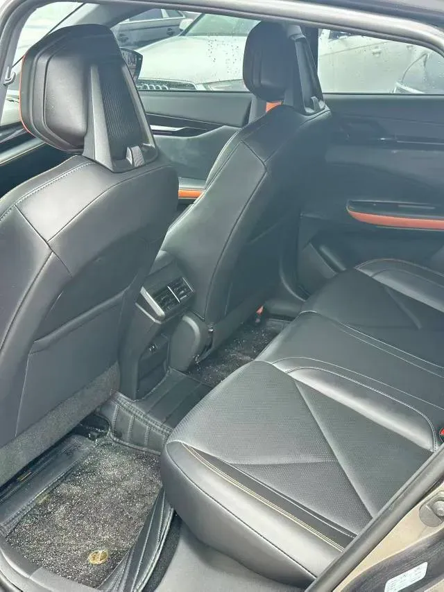 2023 ChangAn UNI-V 1.5T 188HP L4 7DCT,autocango,china used car exporter,china ev exporter,chinese used car exporter,chinese used ev exporter