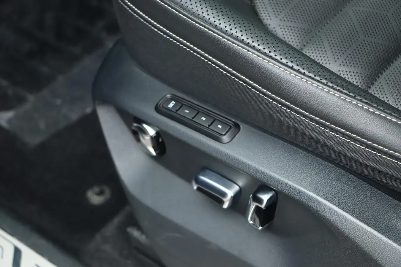 2021 Volkswagen Talagon 2.0T 220HP L4 7DCT,autocango,china used car exporter,china ev exporter,chinese used car exporter,chinese used ev exporter