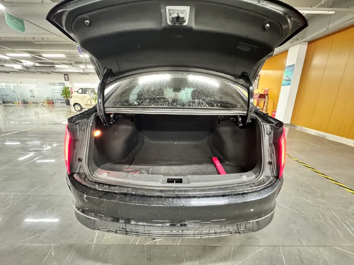 2022 HongQi E-QM5 BEV 56KWH,autocango,china used car exporter,china ev exporter,chinese used car exporter,chinese used ev exporter