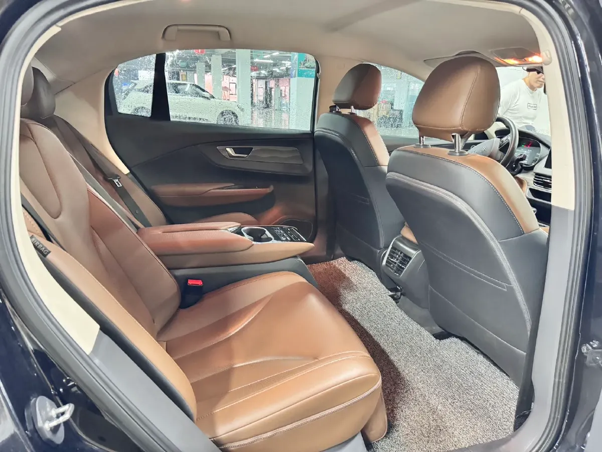 2022 HongQi E-QM5 BEV 56KWH,autocango,china used car exporter,china ev exporter,chinese used car exporter,chinese used ev exporter