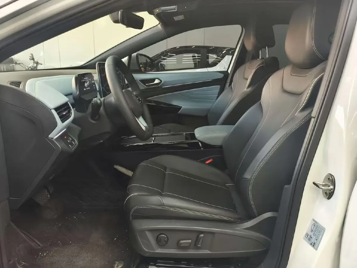 2025 Volkswagen ID.4 X BEV 52.8KWH,autocango,china used car exporter,china ev exporter,chinese used car exporter,chinese used ev exporter