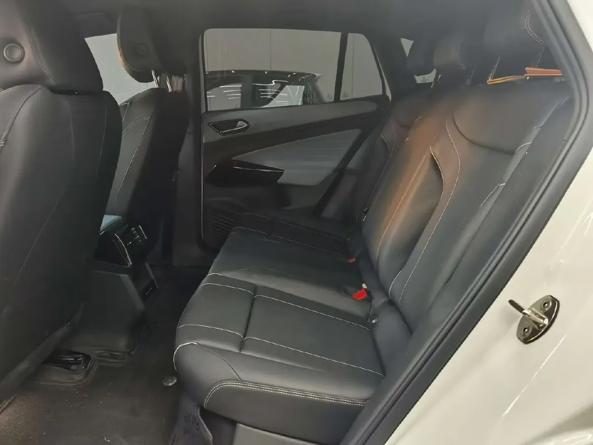 2025 Volkswagen ID.4 X BEV 52.8KWH,autocango,china used car exporter,china ev exporter,chinese used car exporter,chinese used ev exporter