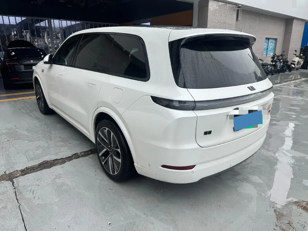 2023 Li L9 Range Extended 154HP REEV 42.6KWH,autocango,china used car exporter,china ev exporter,chinese used car exporter,chinese used ev exporter