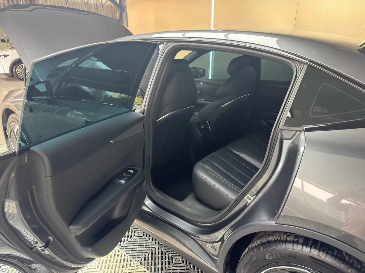 2025 Deepal L07 BEV 56.12KWH,autocango,china used car exporter,china ev exporter,chinese used car exporter,chinese used ev exporter