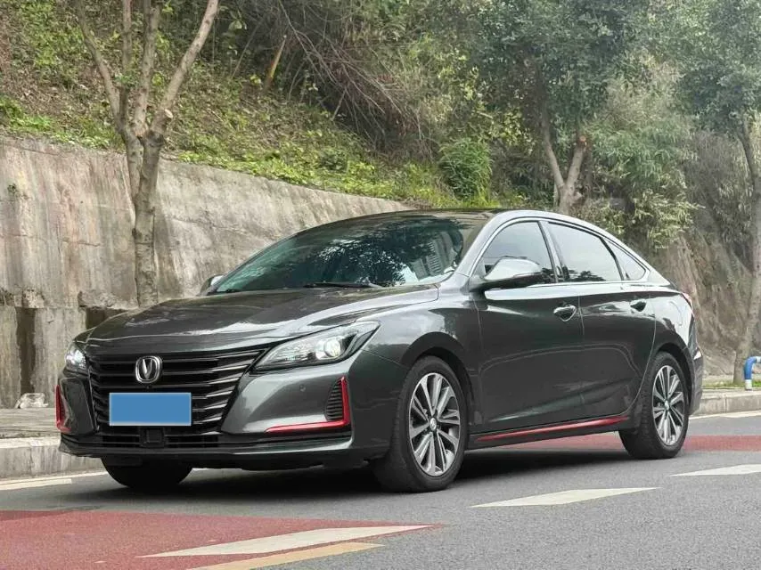 2021 ChangAn Raeton CC 1.5T 180HP L4 7DCT,autocango,china used car exporter,china ev exporter,chinese used car exporter,chinese used ev exporter