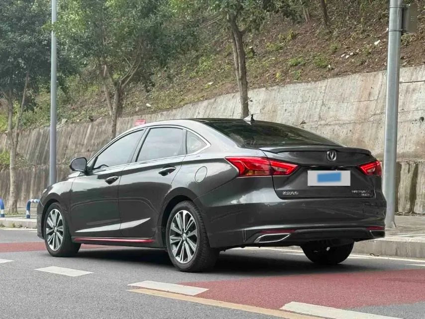 2021 ChangAn Raeton CC 1.5T 180HP L4 7DCT,autocango,china used car exporter,china ev exporter,chinese used car exporter,chinese used ev exporter