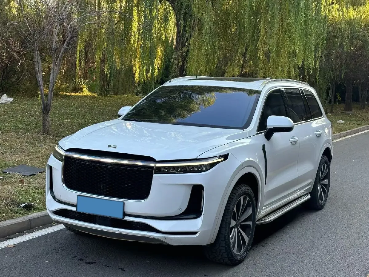 2020 Li ONE Range Extended 131HP REEV 40.5KWH,autocango,china used car exporter,china ev exporter,chinese used car exporter,chinese used ev exporter