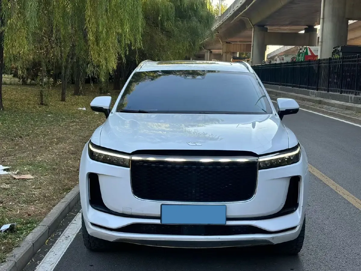 2020 Li ONE Range Extended 131HP REEV 40.5KWH,autocango,china used car exporter,china ev exporter,chinese used car exporter,chinese used ev exporter
