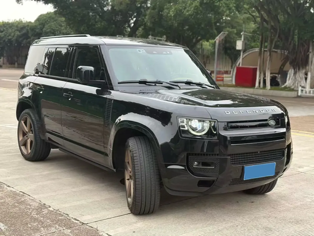 2023 Land Rover Defender 3.0T 400HP L6 8AT,autocango,china used car exporter,china ev exporter,chinese used car exporter,chinese used ev exporter