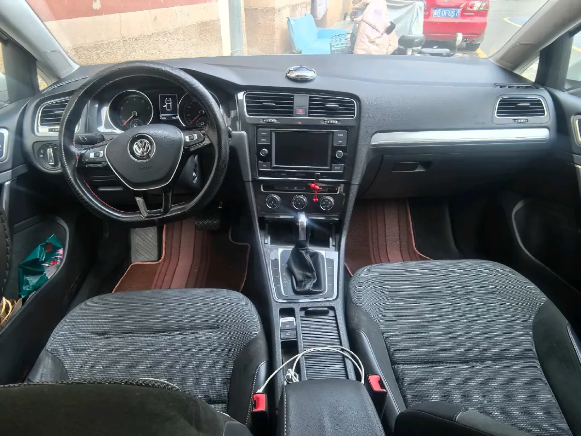 2018 Volkswagen Golf 1.6L 110HP L4 6AT,autocango,china used car exporter,china ev exporter,chinese used car exporter,chinese used ev exporter