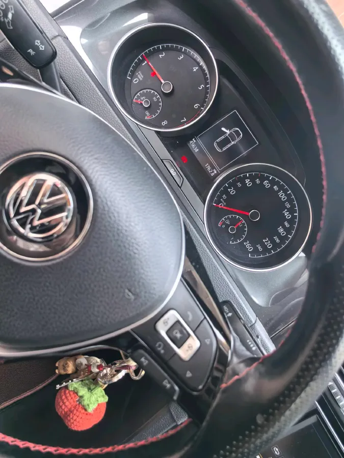 2018 Volkswagen Golf 1.6L 110HP L4 6AT,autocango,china used car exporter,china ev exporter,chinese used car exporter,chinese used ev exporter