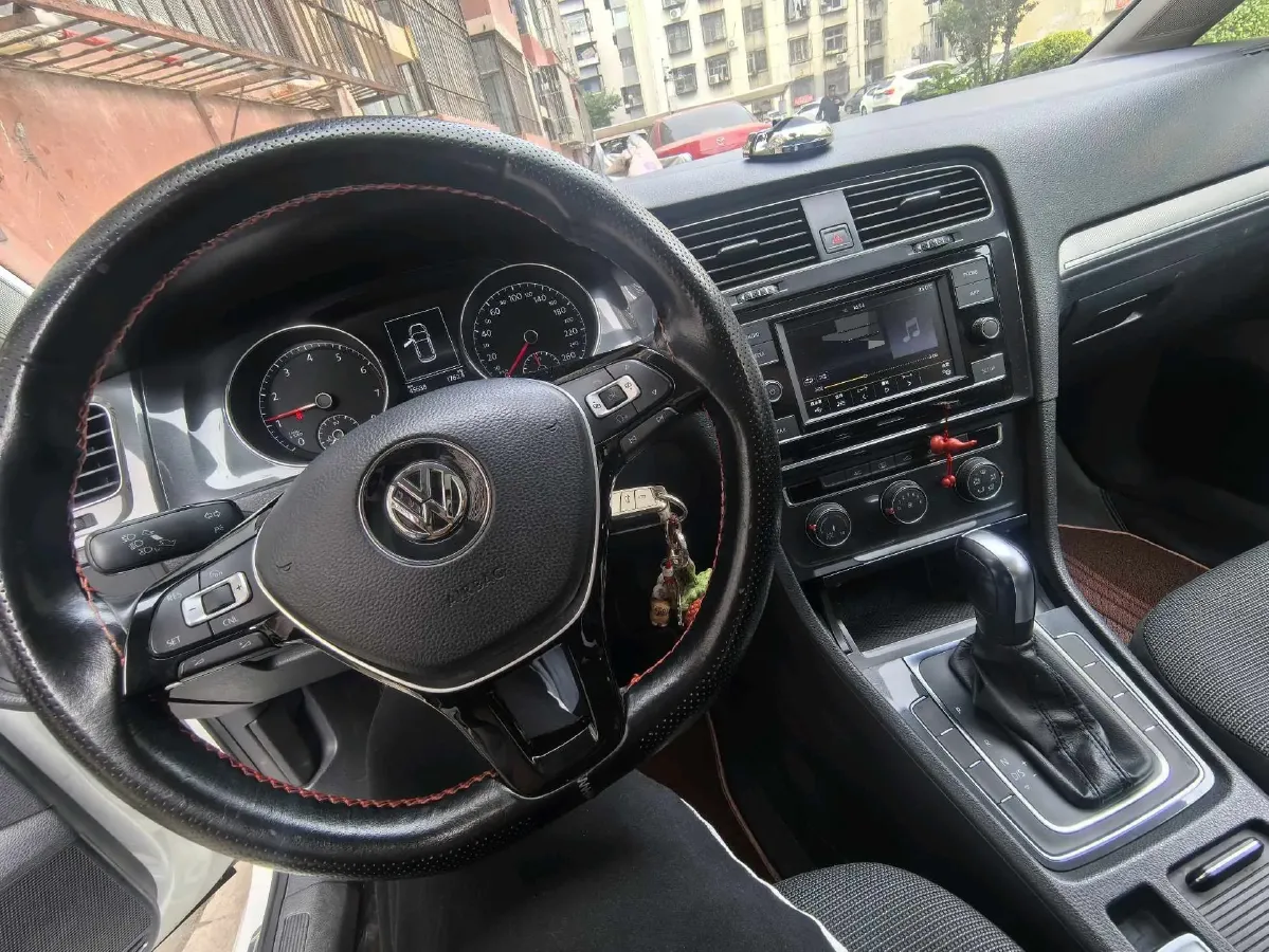 2018 Volkswagen Golf 1.6L 110HP L4 6AT,autocango,china used car exporter,china ev exporter,chinese used car exporter,chinese used ev exporter