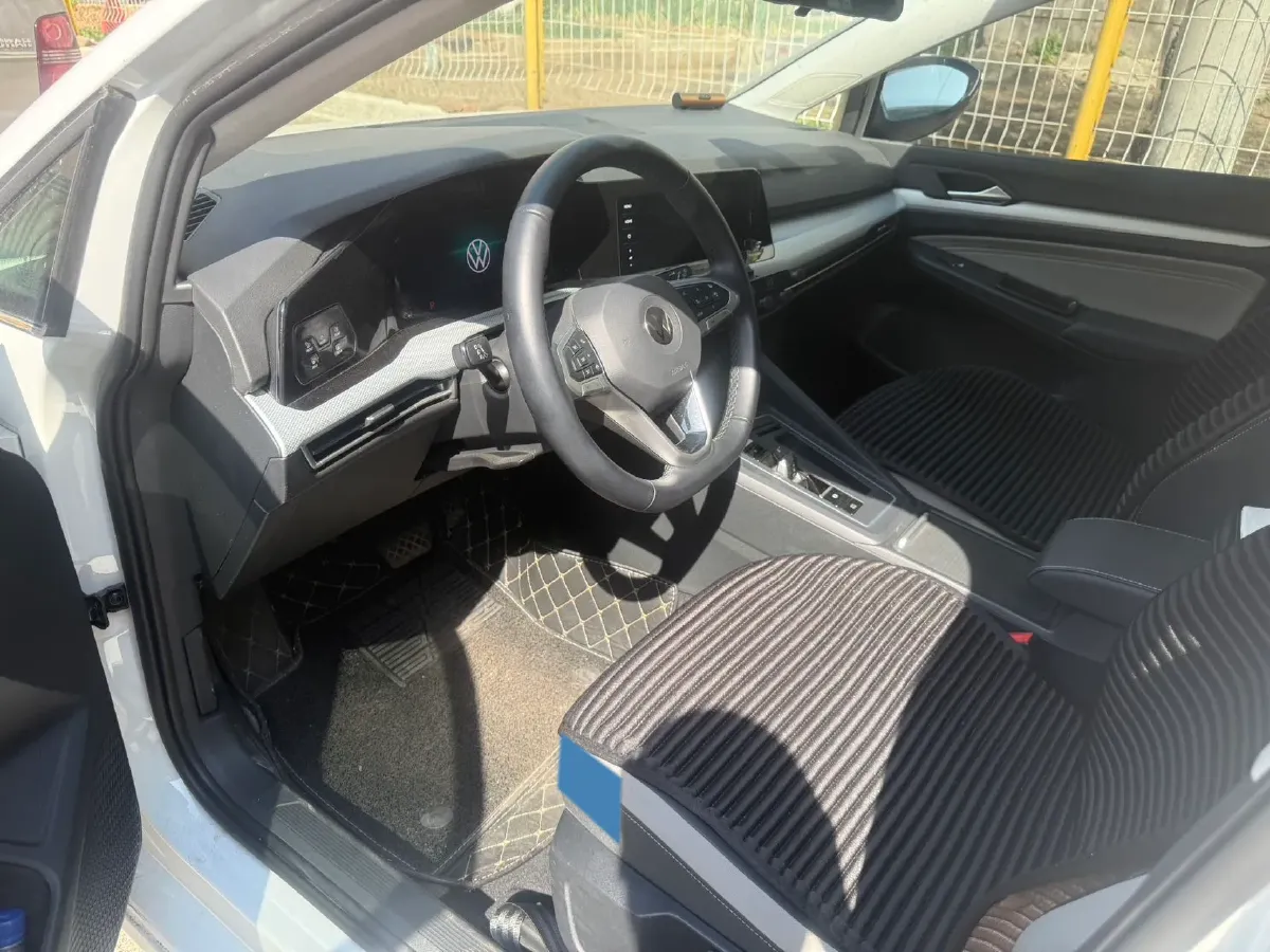 2021 Volkswagen Golf 1.4T 150HP L4 7DCT,autocango,china used car exporter,china ev exporter,chinese used car exporter,chinese used ev exporter