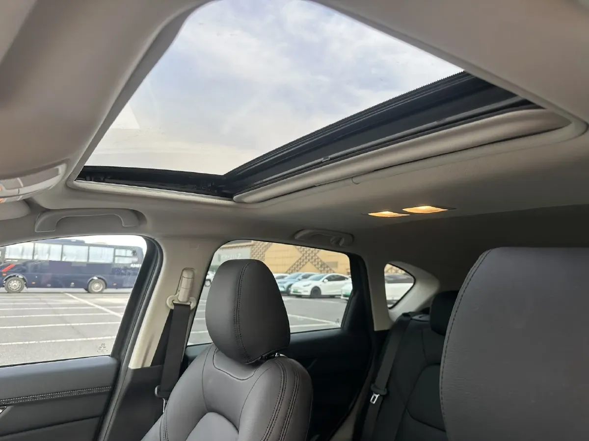 2022 MAXUS XinTu V90 2.0T 150HP L4 6AT,autocango,china used car exporter,china ev exporter,chinese used car exporter,chinese used ev exporter