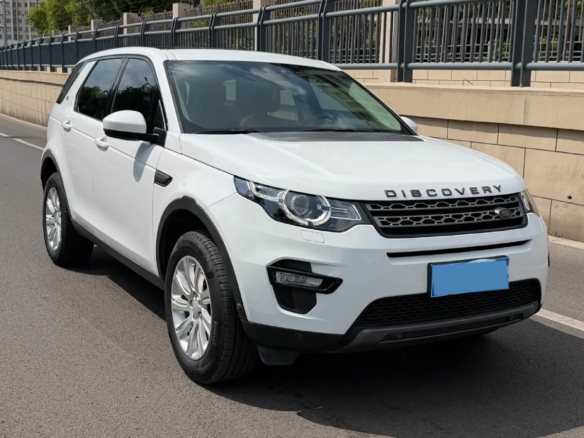2018 Land Rover Discovery Sport 2.0T 241HP L4 9AT,autocango,china used car exporter,china ev exporter,chinese used car exporter,chinese used ev exporter