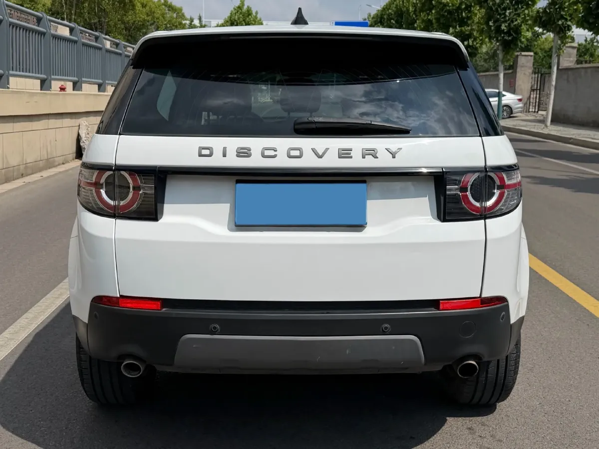 2018 Land Rover Discovery Sport 2.0T 241HP L4 9AT,autocango,china used car exporter,china ev exporter,chinese used car exporter,chinese used ev exporter