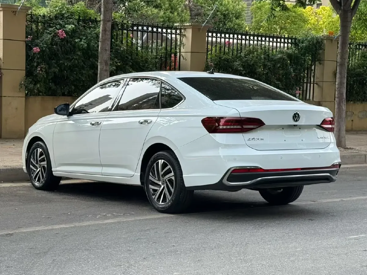 2023 Volkswagen Lavida 1.5L 113HP L4 6AT,autocango,china used car exporter,china ev exporter,chinese used car exporter,chinese used ev exporter