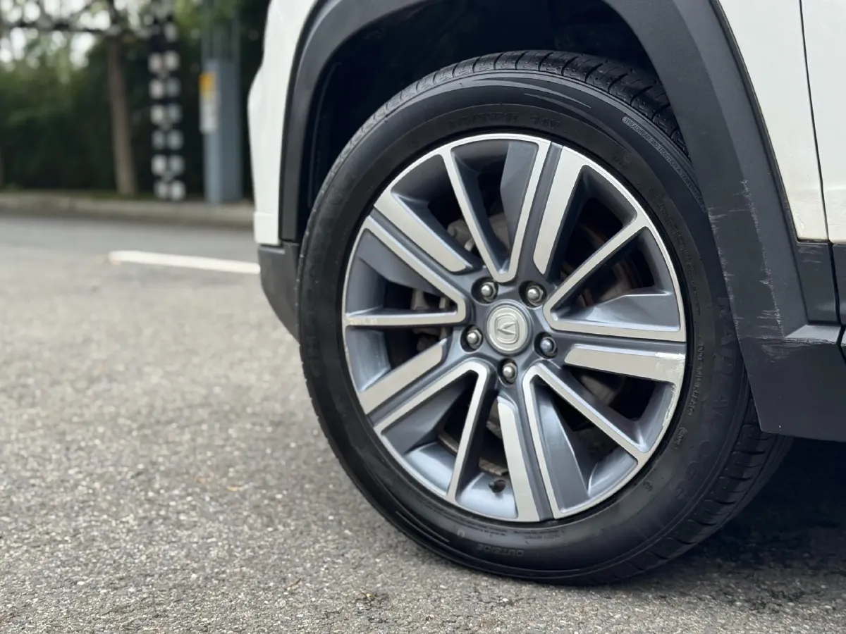2019 ChangAn CS35 Plus 1.4T 158HP L4 7DCT,autocango,china used car exporter,china ev exporter,chinese used car exporter,chinese used ev exporter