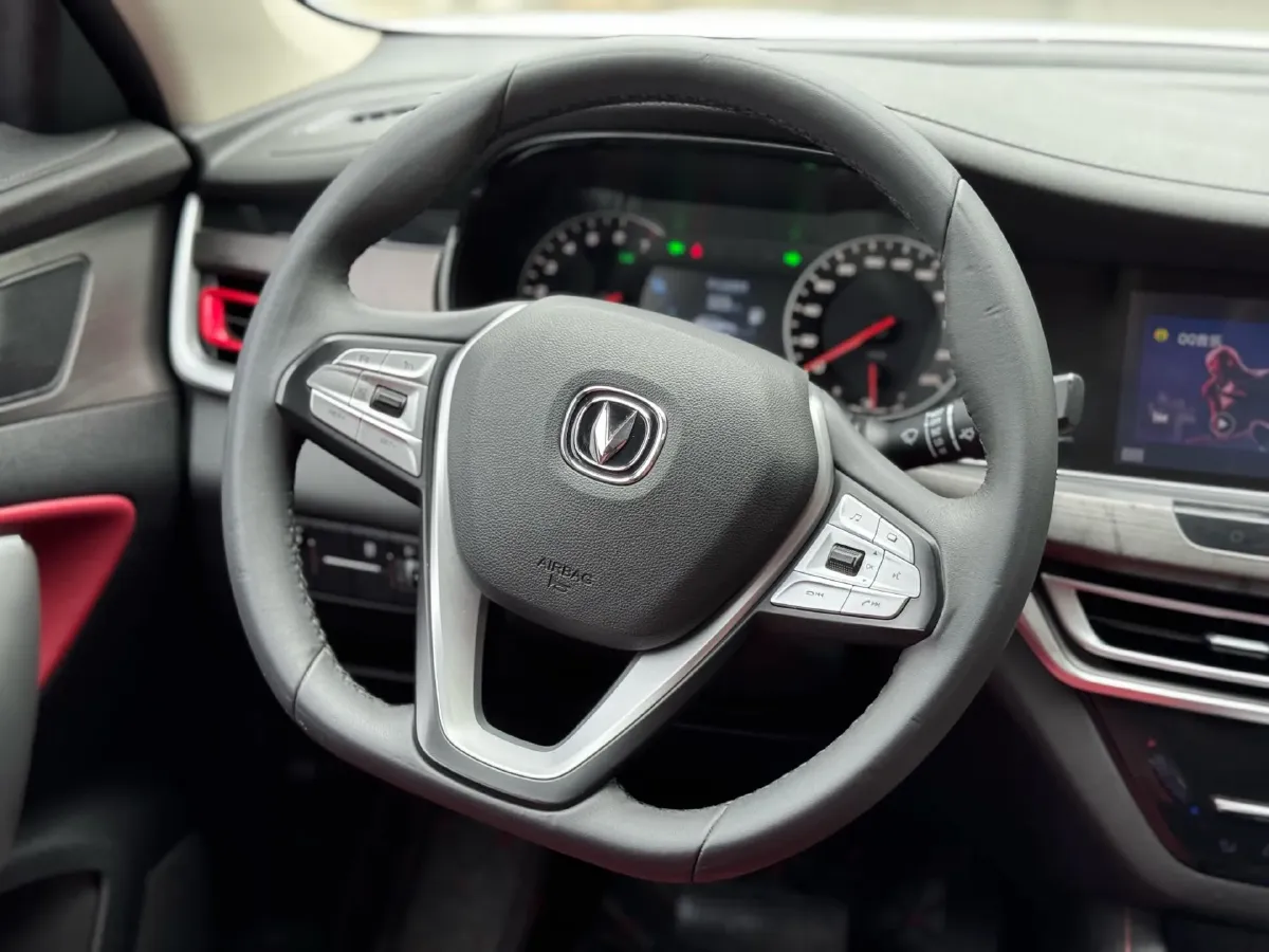 2019 ChangAn CS35 Plus 1.4T 158HP L4 7DCT,autocango,china used car exporter,china ev exporter,chinese used car exporter,chinese used ev exporter
